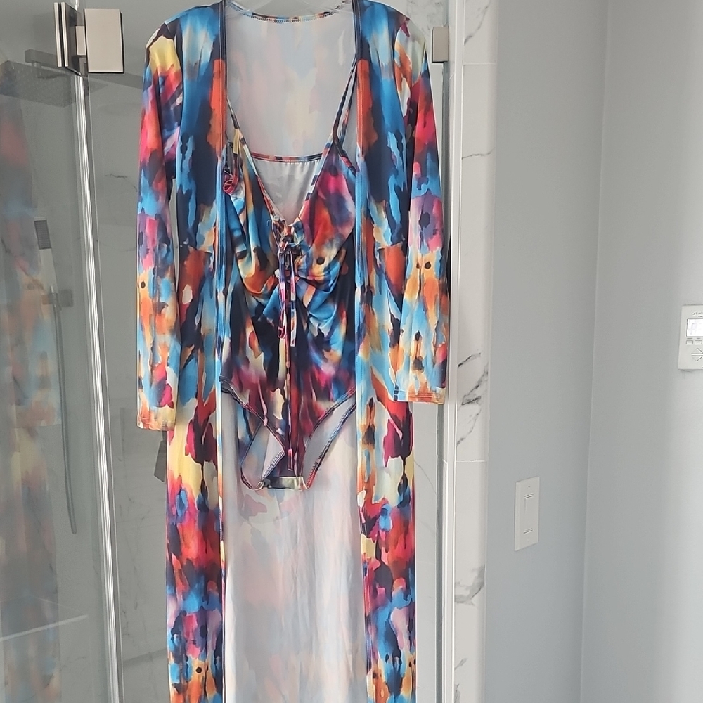 Source Unknown Multicolor Women's 3pieace  Swim Set